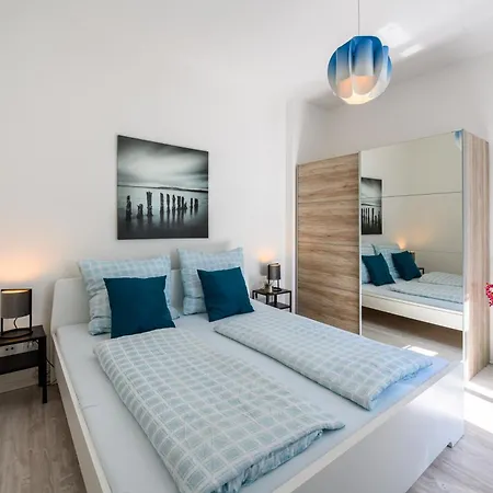 Apartment Zentrale, Ruhige Auf Dem Werder, 4 Personen Magdeburg