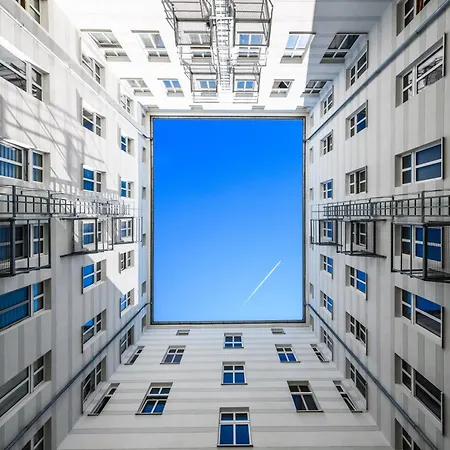 Apartament Zentrale, Ruhige Auf Dem Werder, 4 Personen Magdeburg